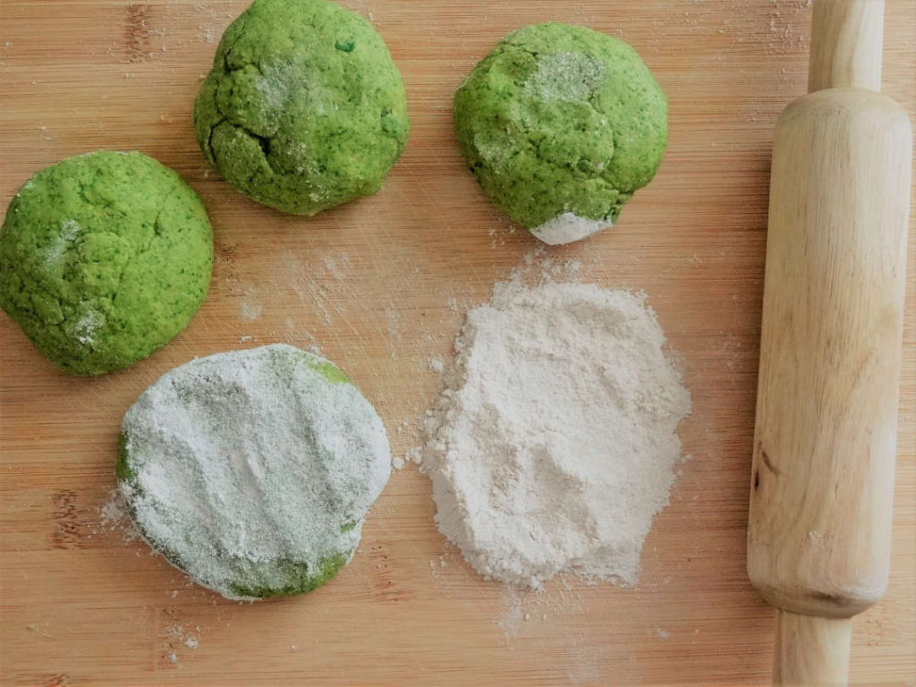 Palak Paratha Recipe | Spinach Paratha Recipe | How to make Palak ...