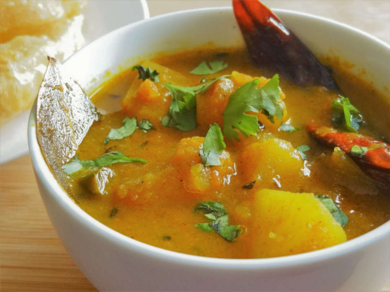 10 Traditional and Delicious Indian Food Recipes for Diwali festival ...